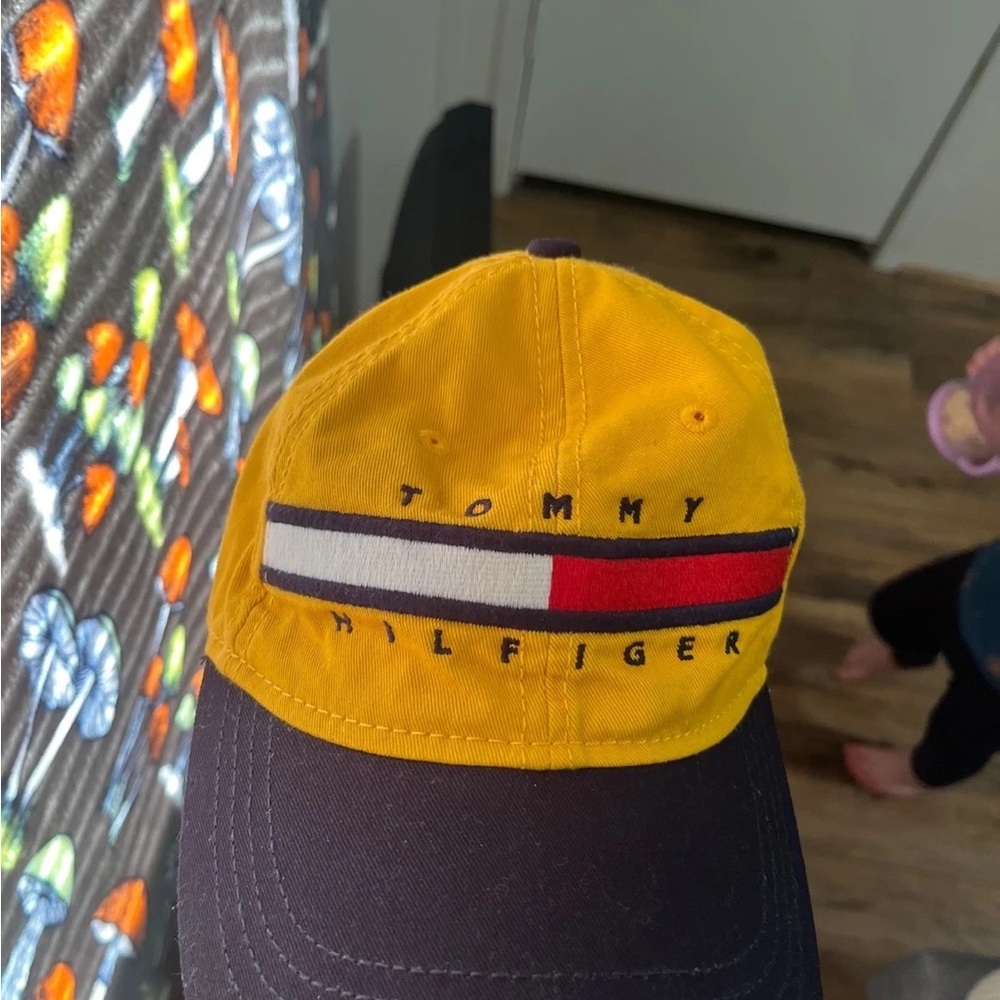Tommy Hilfiger Kids Cap in Yellow and Navy